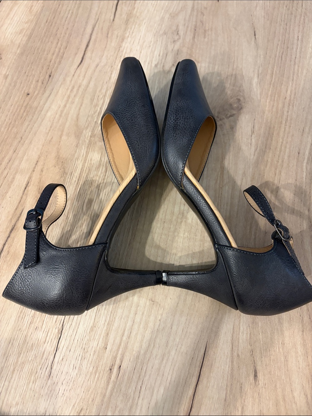 JOURNEE COLLECTION DARK GRAY BLACK POINTED TOE ANKLE STRAP PUMPS SIZE 7.5 - Picture 6 of 9